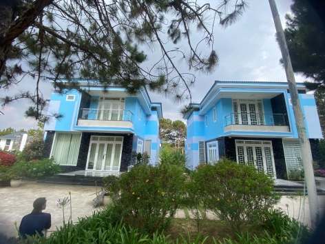 THỰC TẾ THI CÔNG: HOÀN THIỆN SƠN NGOẠI THẤT VÀ CHỐNG THẤM TRỌN GÓI BIỆT THỰ SONG LẬP KHU VILLA NAM HỒ, ĐÀ LẠT